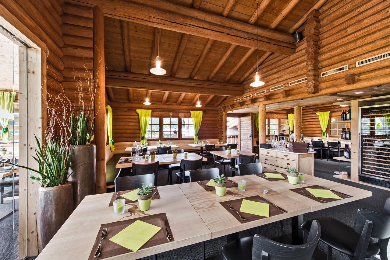 Trin Hotel Ustria Parlatsch מראה חיצוני תמונה